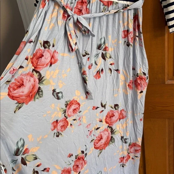 Size XL/1x PinkBlush maternity maxi dress mixed navy stripe and floral pink/blue - Picture 3 of 12